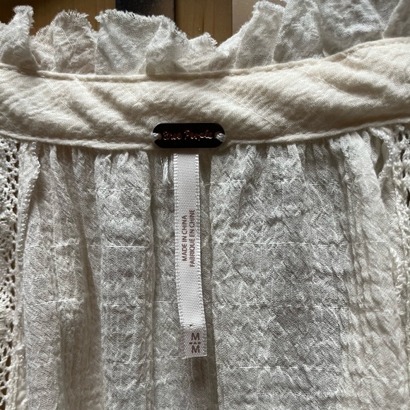 (((IVORY))) Free People Sivan Embroidered top. - Picture 9 of 9